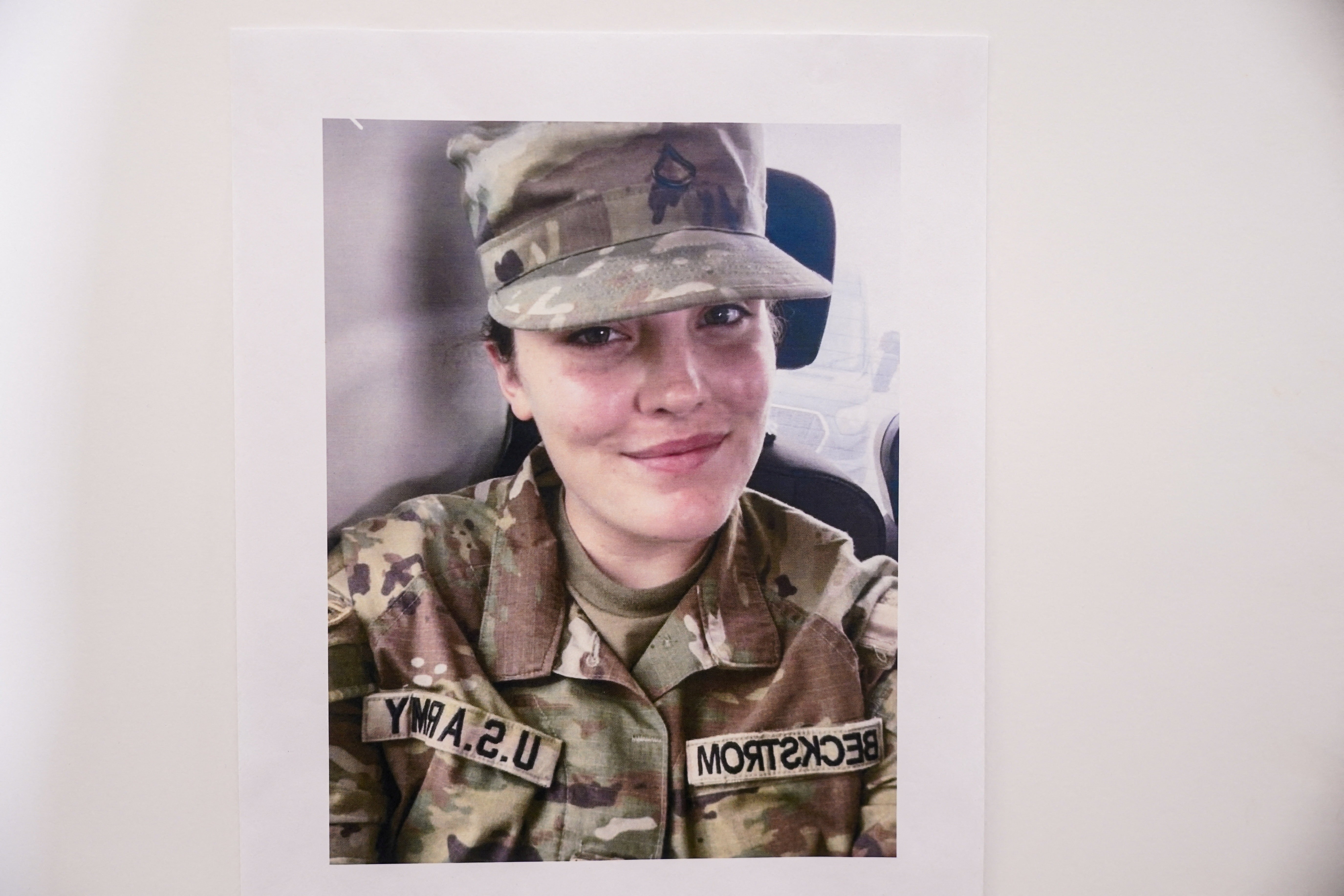 Morre militar que foi baleada em ataque perto da Casa Branca, diz Trump
