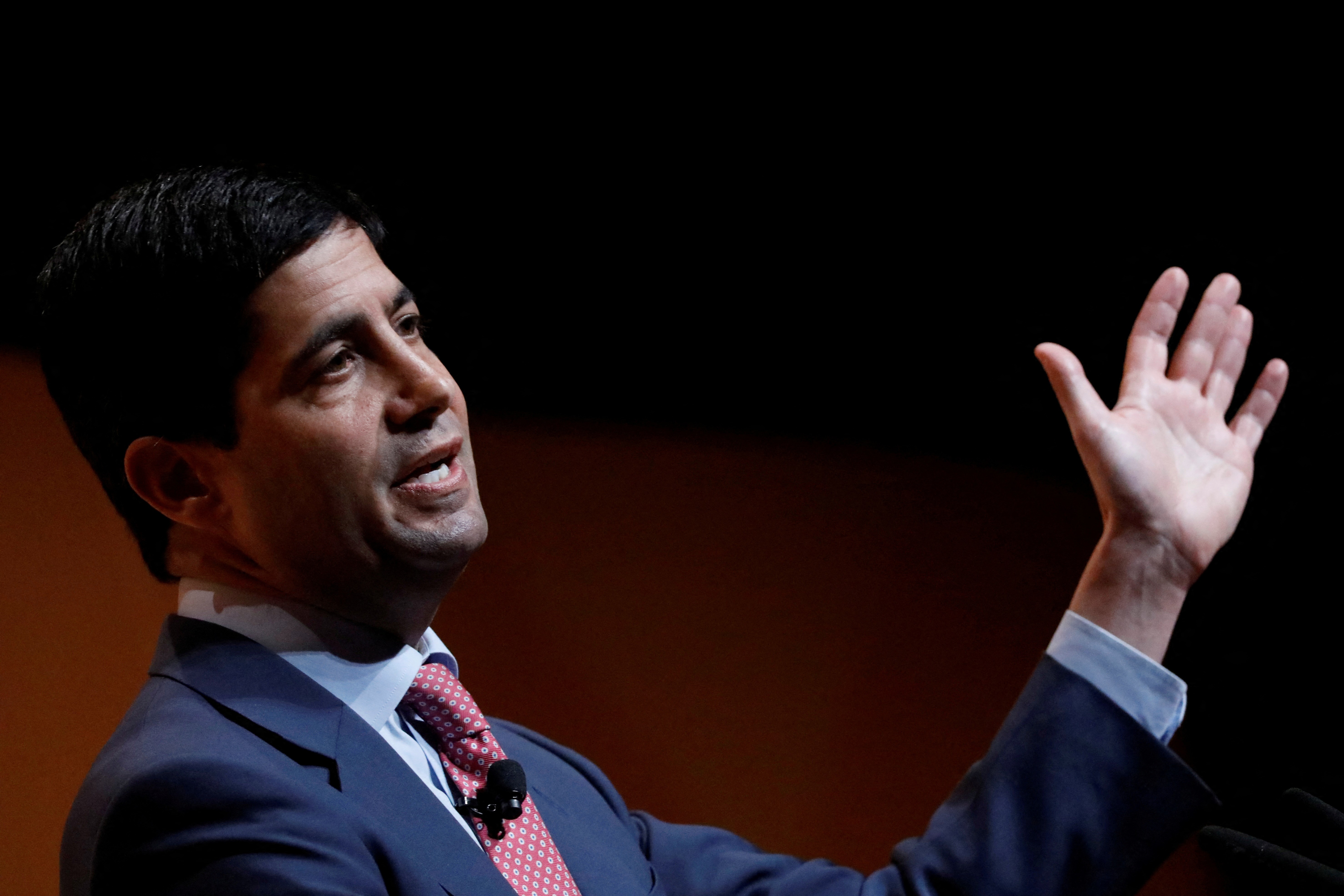 Trump diz que vai anunciar novo presidente do Fed nesta sexta; jornal aponta Kevin Warsh como escolhido