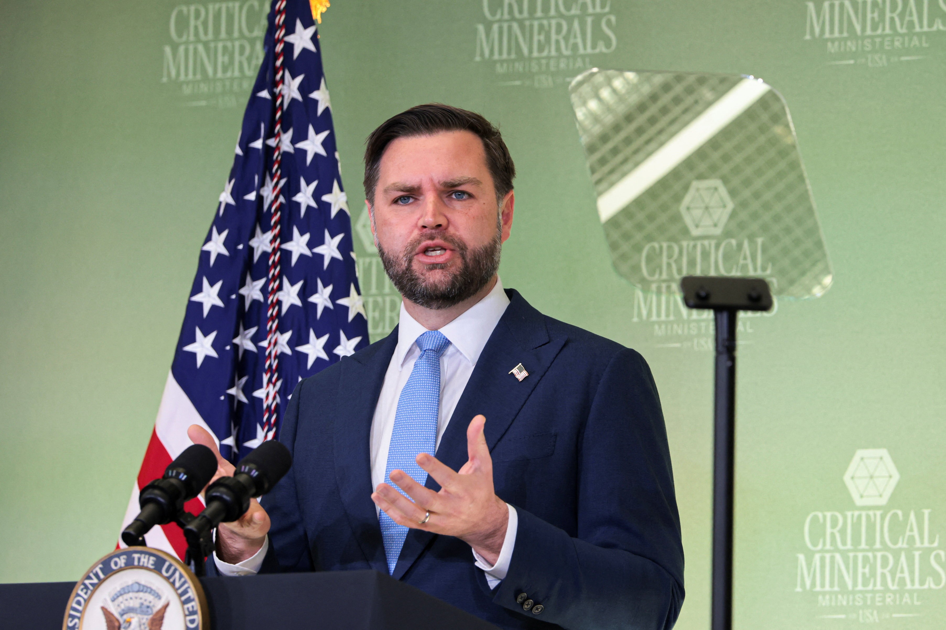 Brasil participa de reunião com vice-presidente dos EUA e avalia planos para aliança de minerais críticos, diz agência