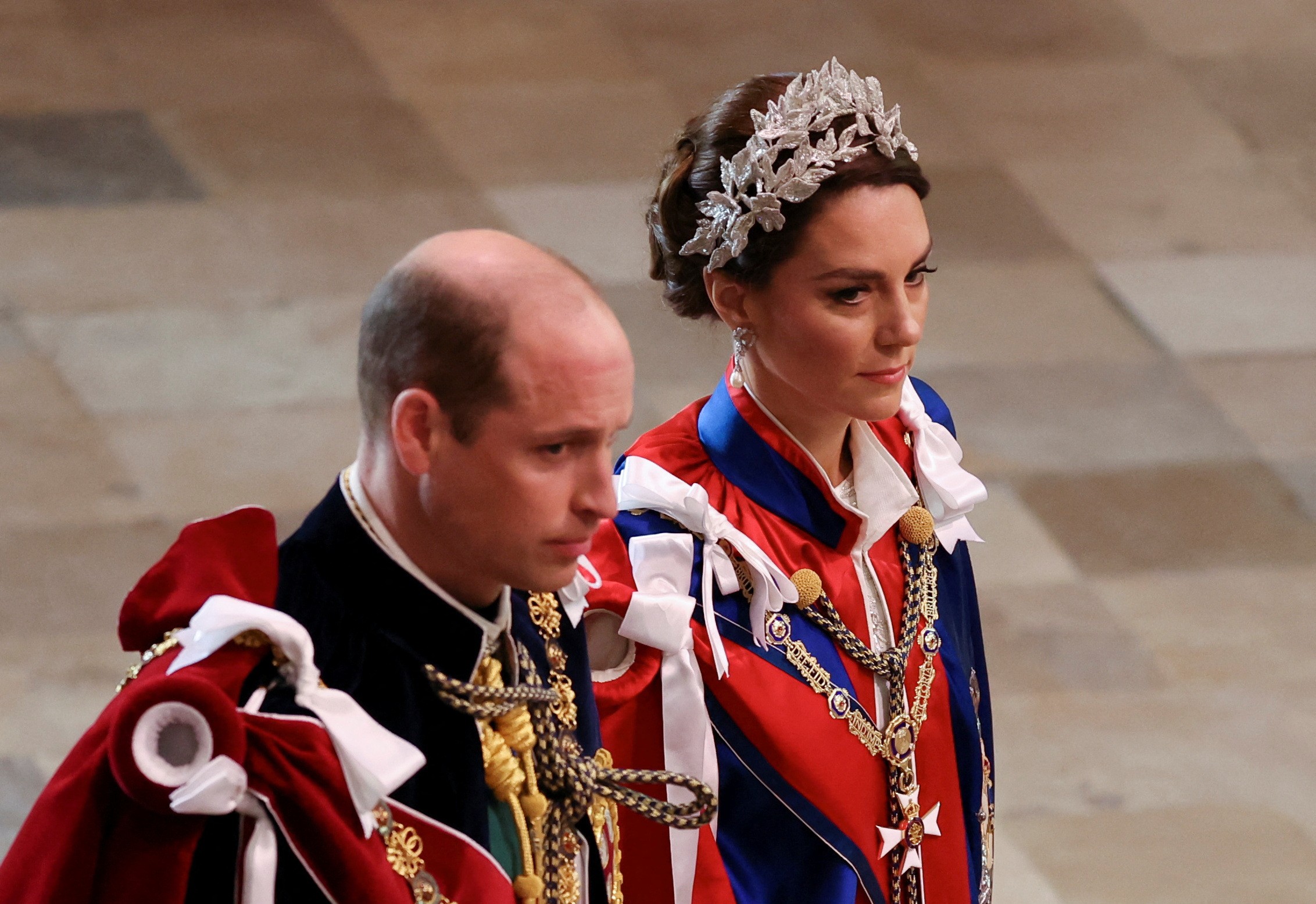 Príncipe William e Kate Middleton dizem estar 'profundamente preocupados' com revelações do caso Epstein