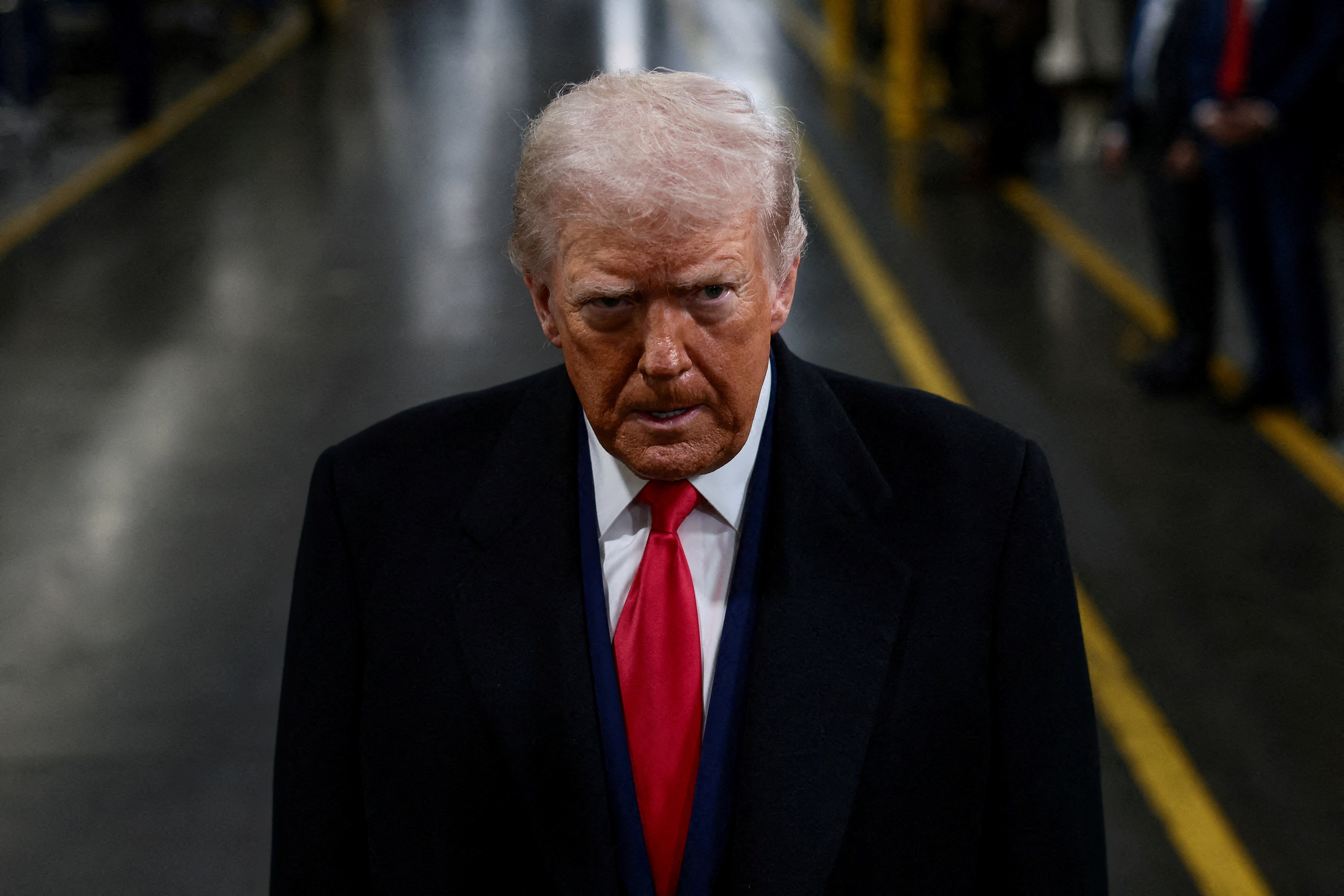 Decisão da Suprema Corte de derrubar tarifas é uma vergonha, diz Trump