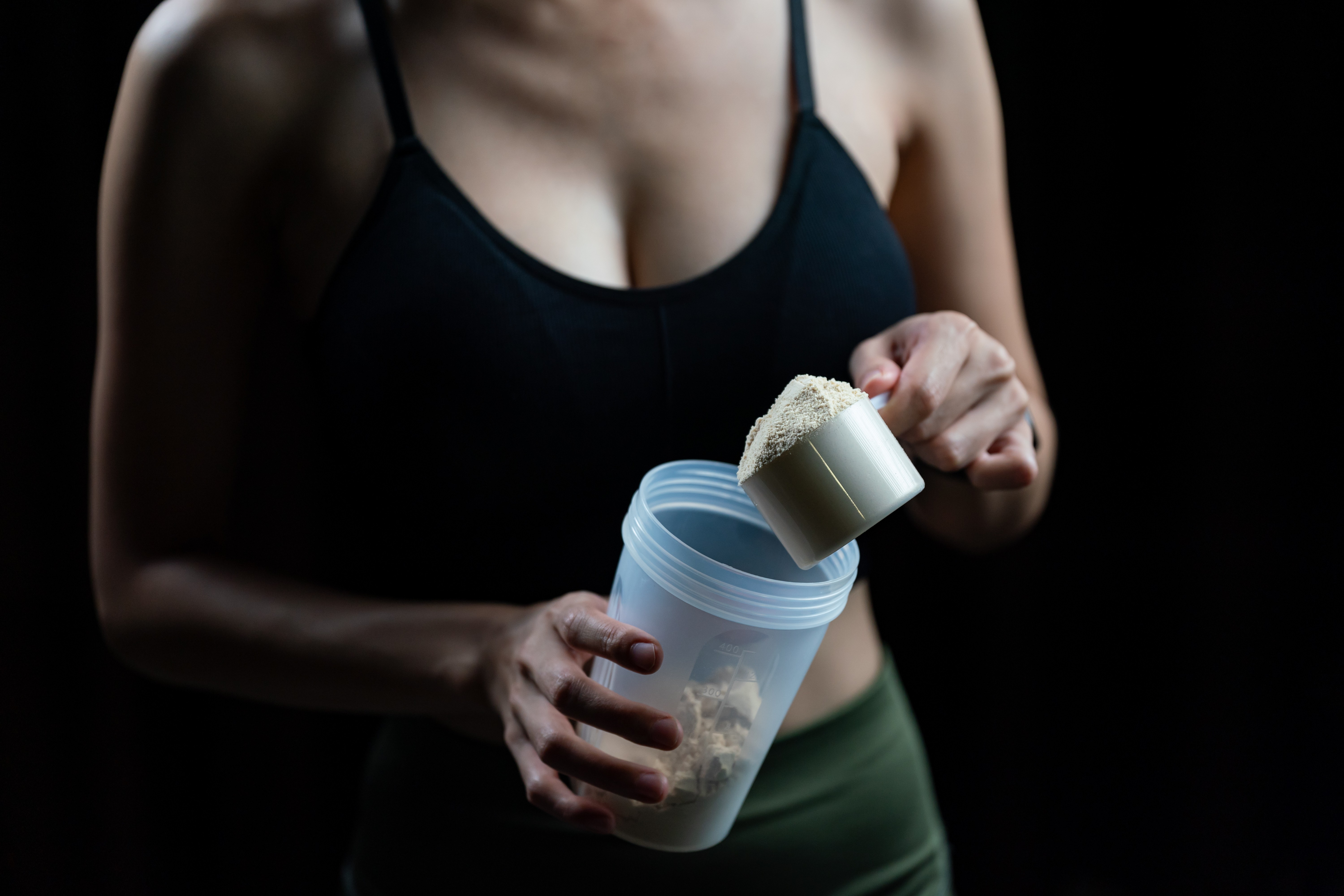 Como o leite vira o whey protein? Vídeo mostra detalhe do processo de fabricação do suplemento