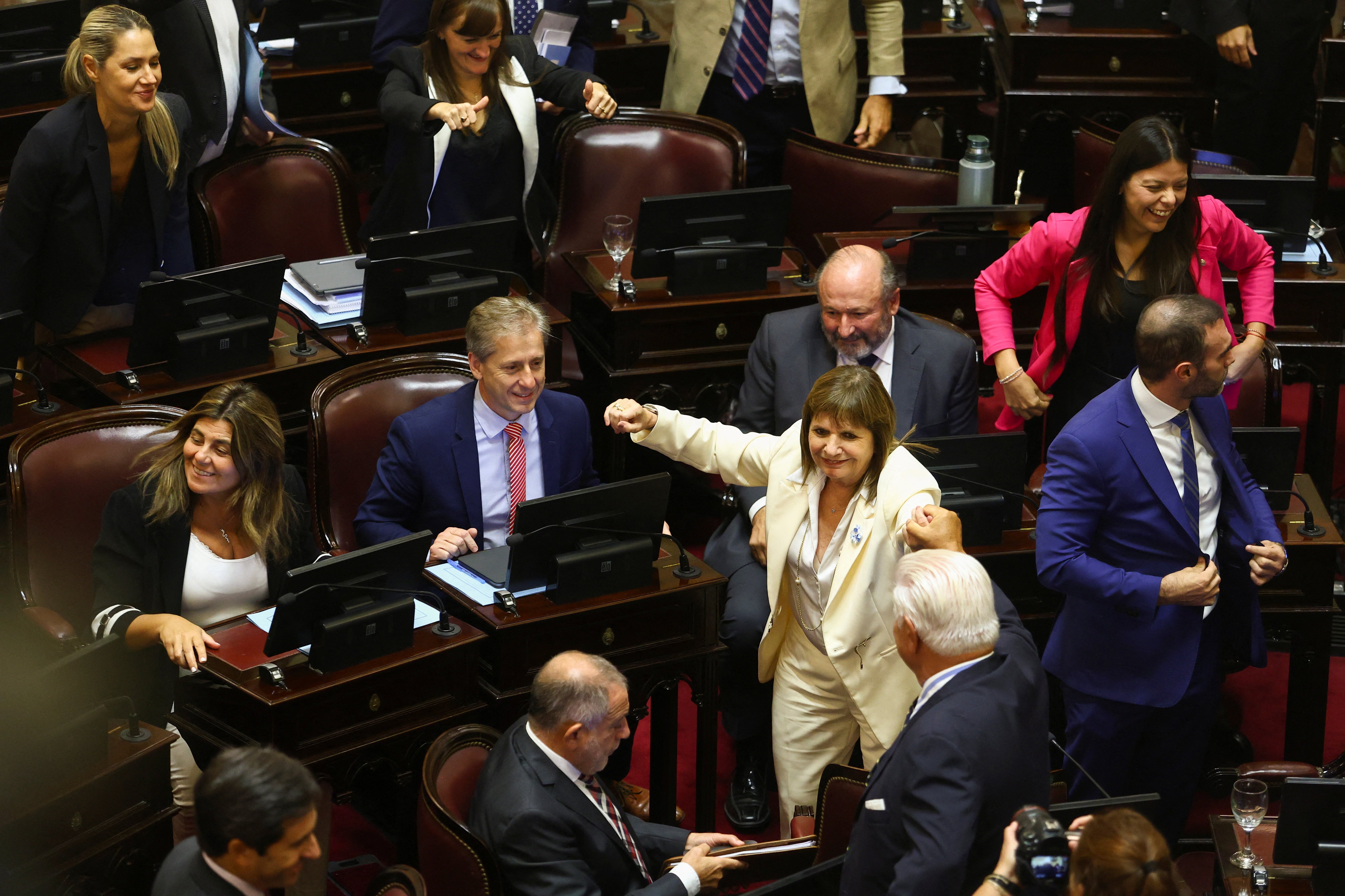 Reforma trabalhista de Milei é aprovada no Senado