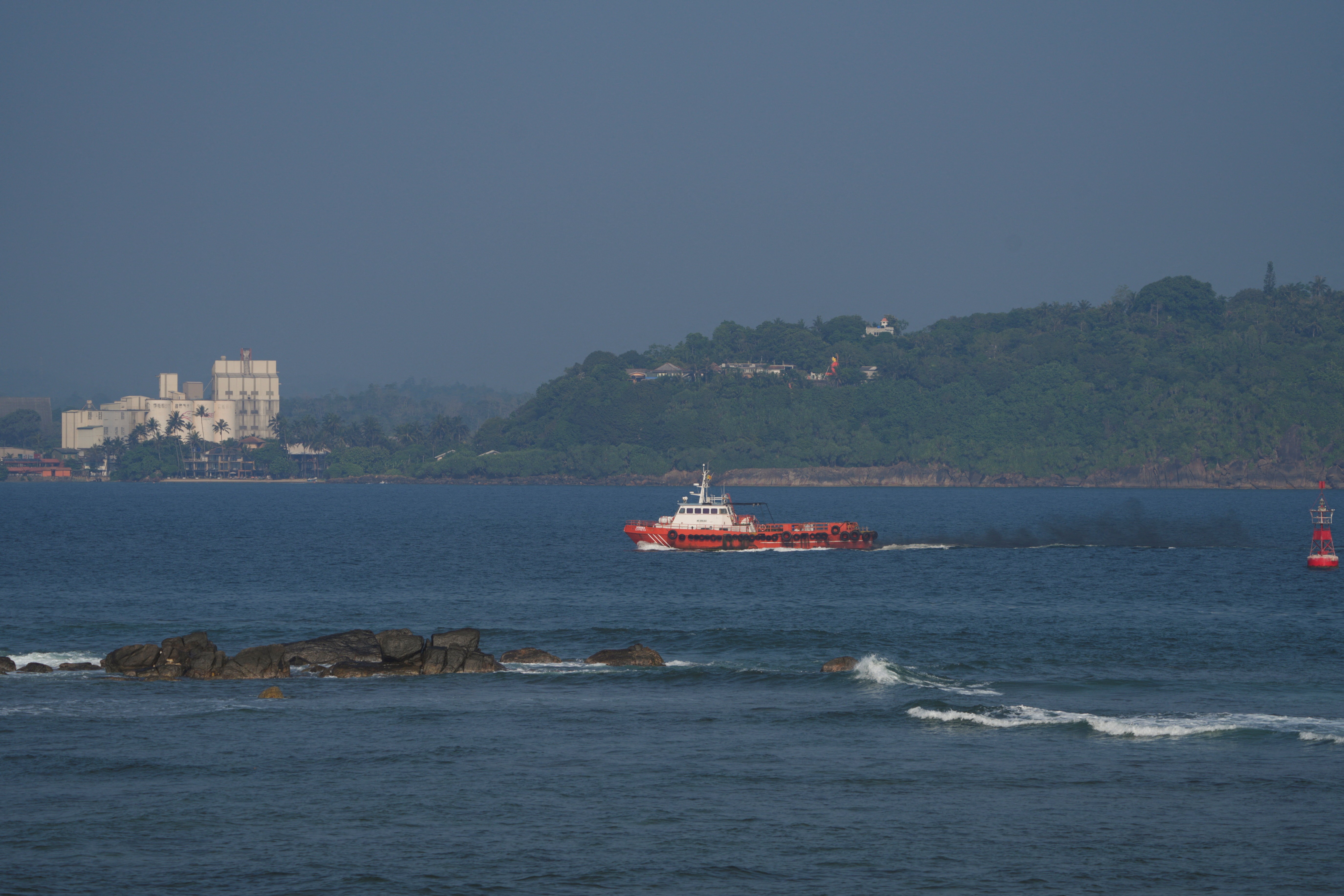 Irã diz que 'EUA vão se arrepender amargamente' por afundar navio militar perto do Sri Lanka
