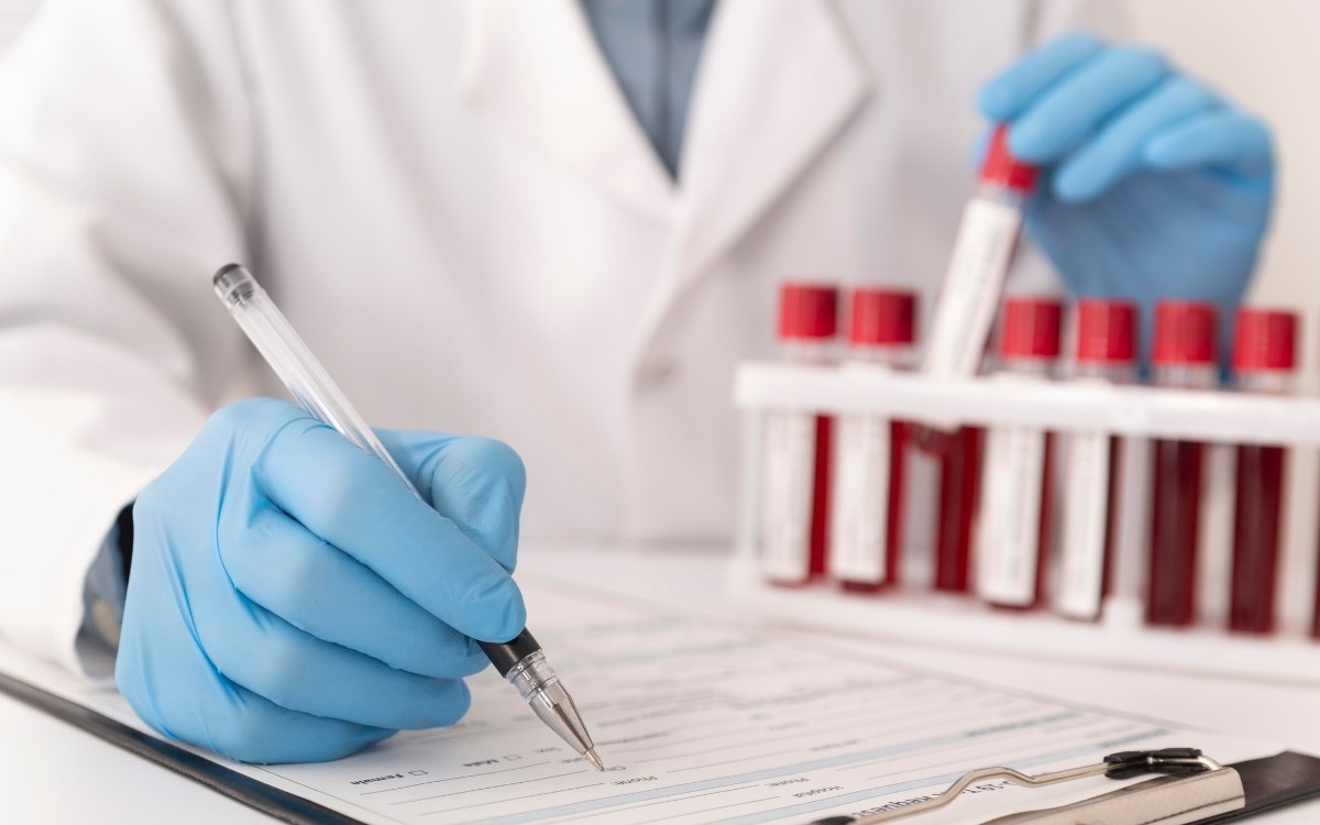 Novo exame de sangue pode indicar quem tem chance de viver mais tempo, mostra estudo