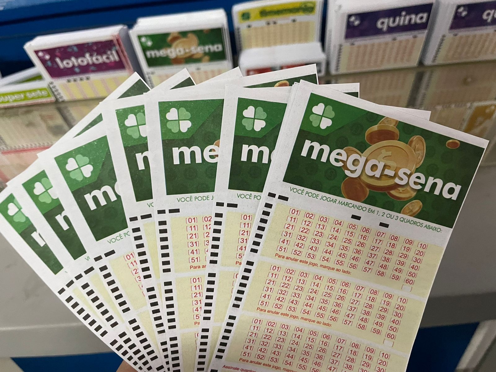 Mega-Sena pode pagar R$ 15 milhões nesta terça-feira