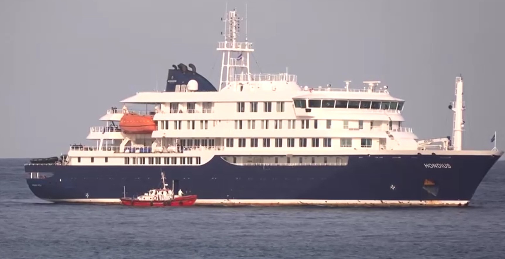 Líder das Ilhas Canárias rejeita navio com surto de hantavírus e exige reunião urgente com premiê da Espanha
