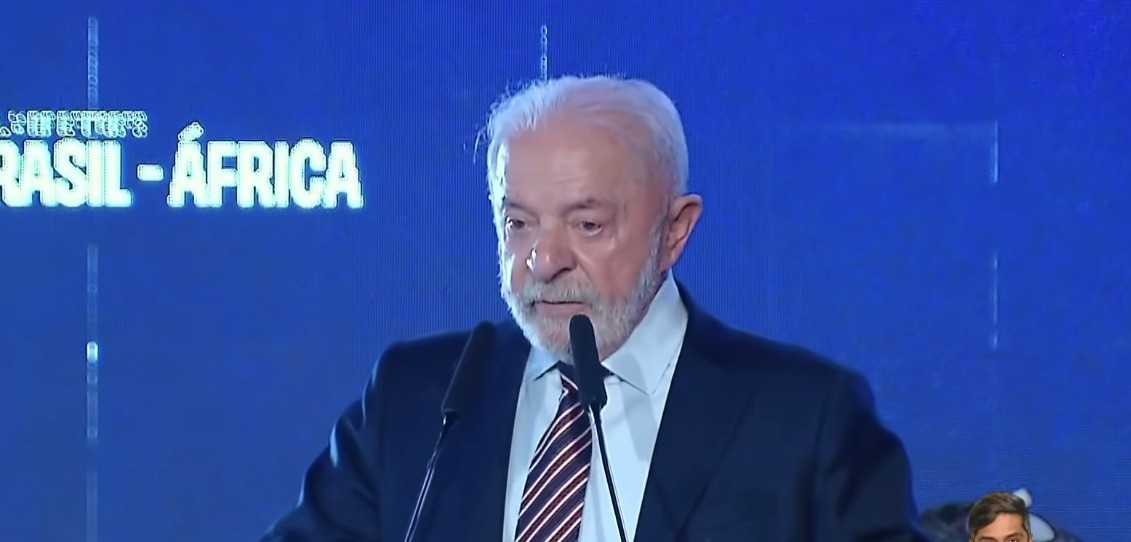 Extrema direita tenta 'calar' arte, ciência e professores por 'temer' a educação do povo, diz Lula