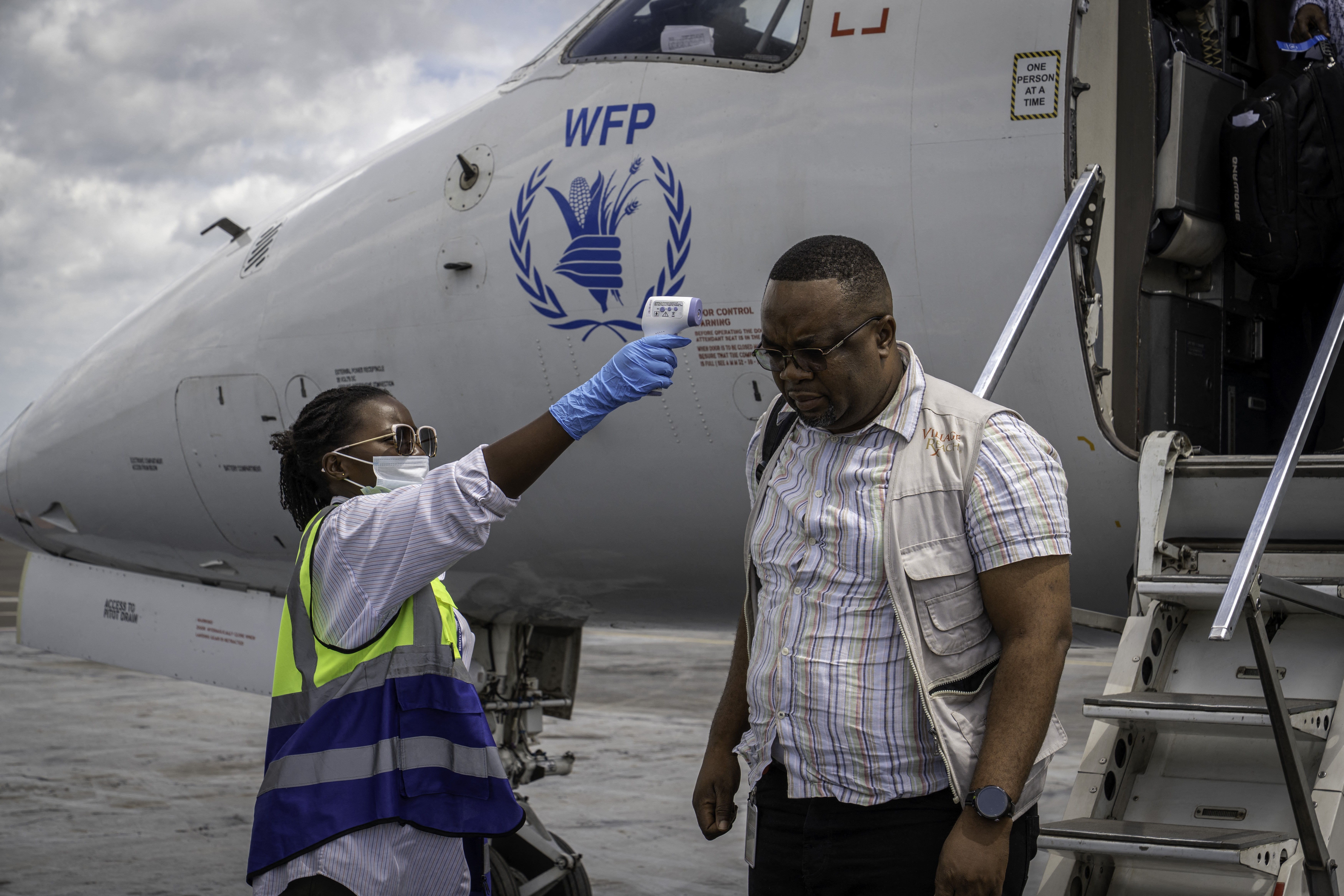 Surto de ebola na África: OMS e agência africana de saúde mobilizam US$ 518 milhões