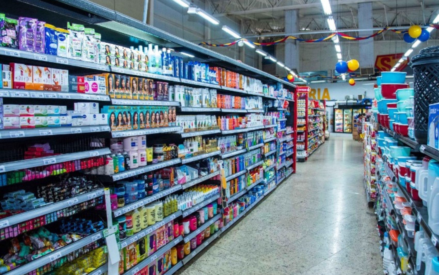 Supermercados podem abrir normalmente aos domingos, decide Justiça